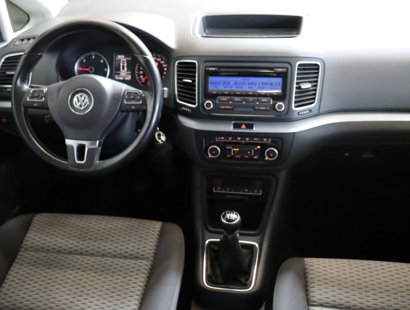 Volkswagen Sharan, 2011