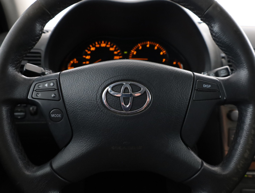 Toyota Avensis, 2006