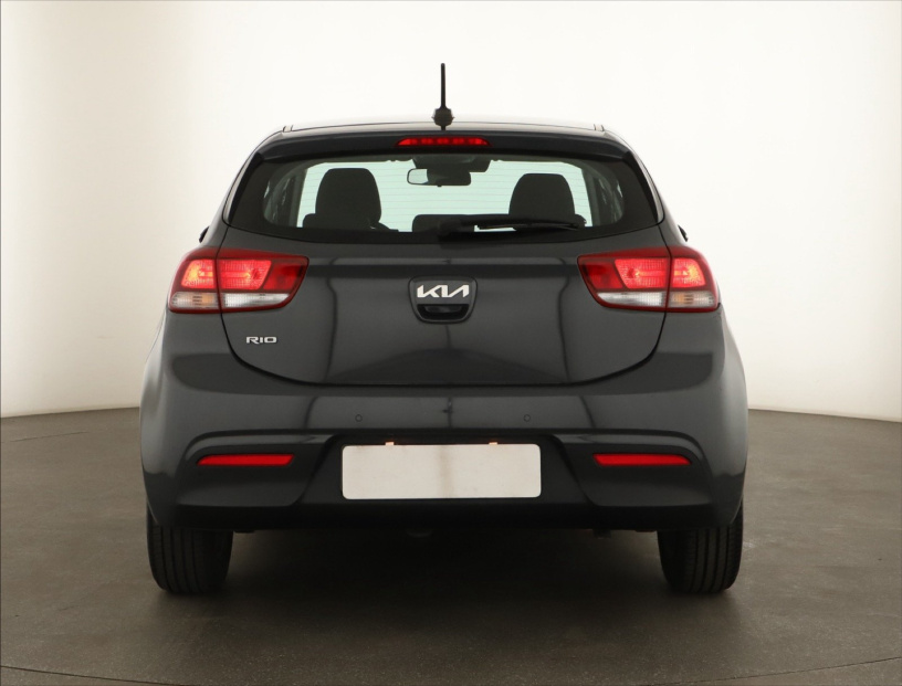 Kia Rio, 2022