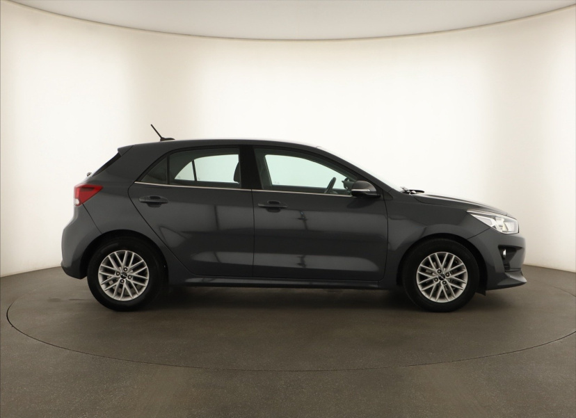 Kia Rio, 2022