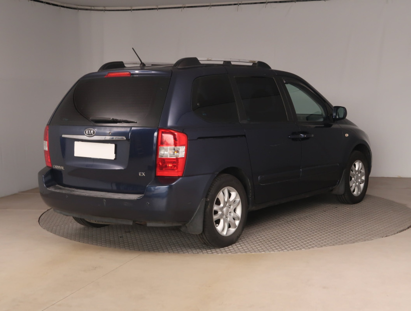 Kia Carnival, 2008