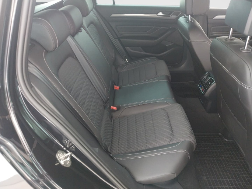Volkswagen Passat, 2022