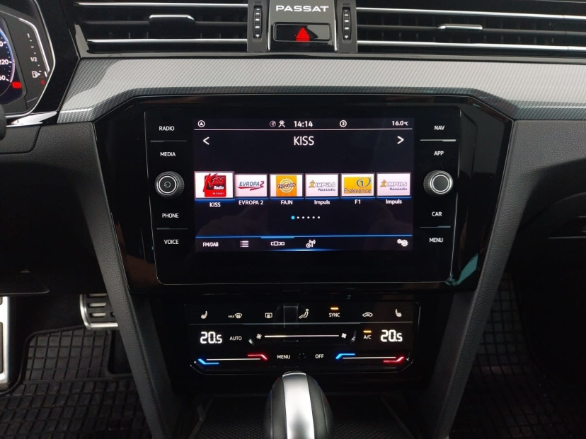 Volkswagen Passat, 2022
