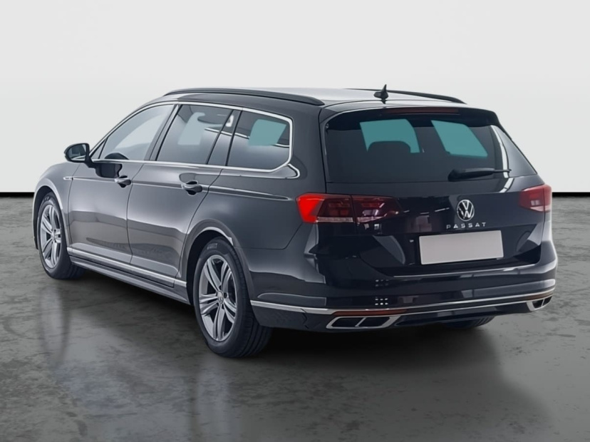 Volkswagen Passat, 2022