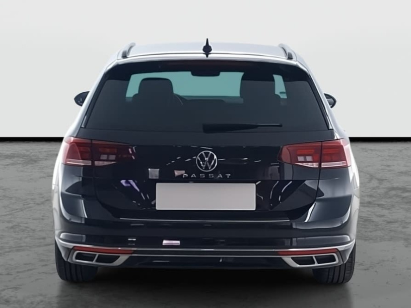 Volkswagen Passat, 2022
