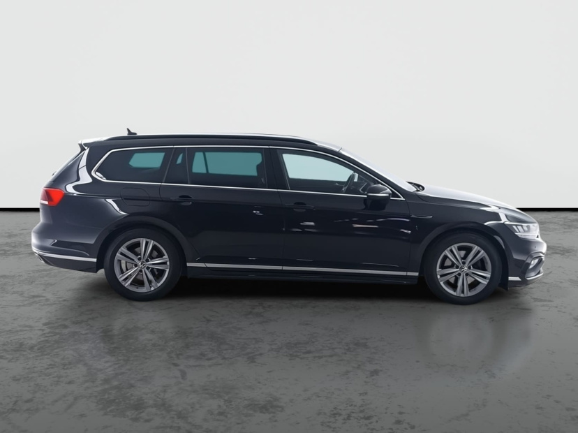 Volkswagen Passat, 2022