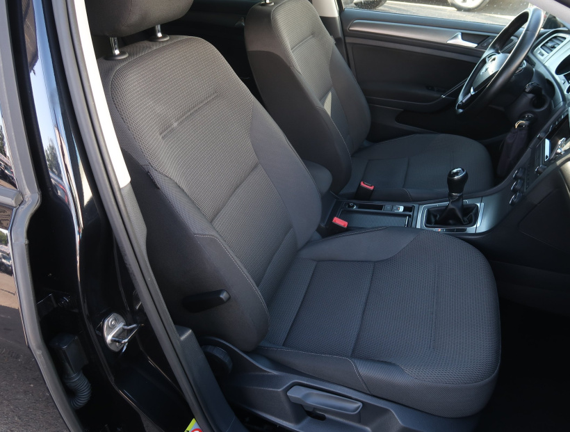 Volkswagen Golf, 2012