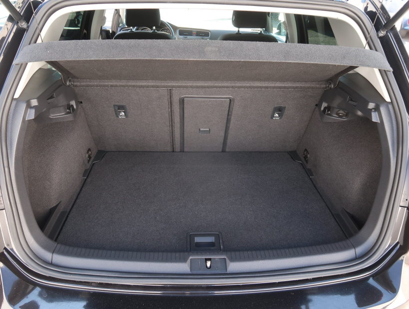 Volkswagen Golf, 2012