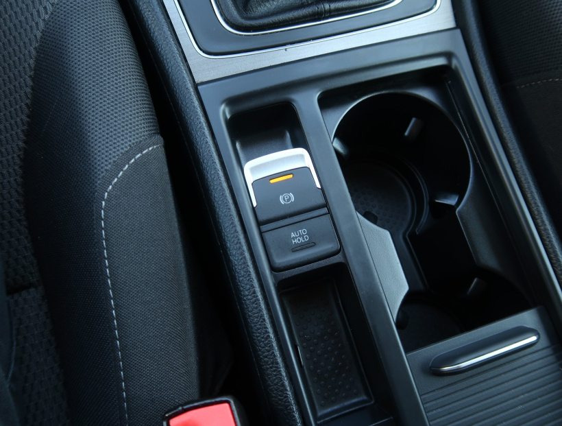 Volkswagen Golf, 2012