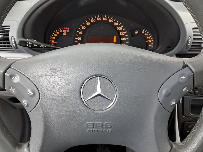 Mercedes-Benz C, 2003