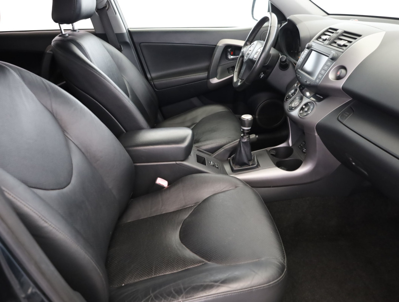 Toyota RAV 4, 2006
