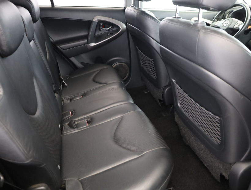 Toyota RAV 4, 2006