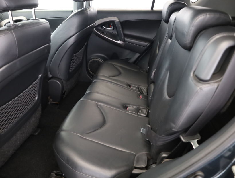 Toyota RAV 4, 2006
