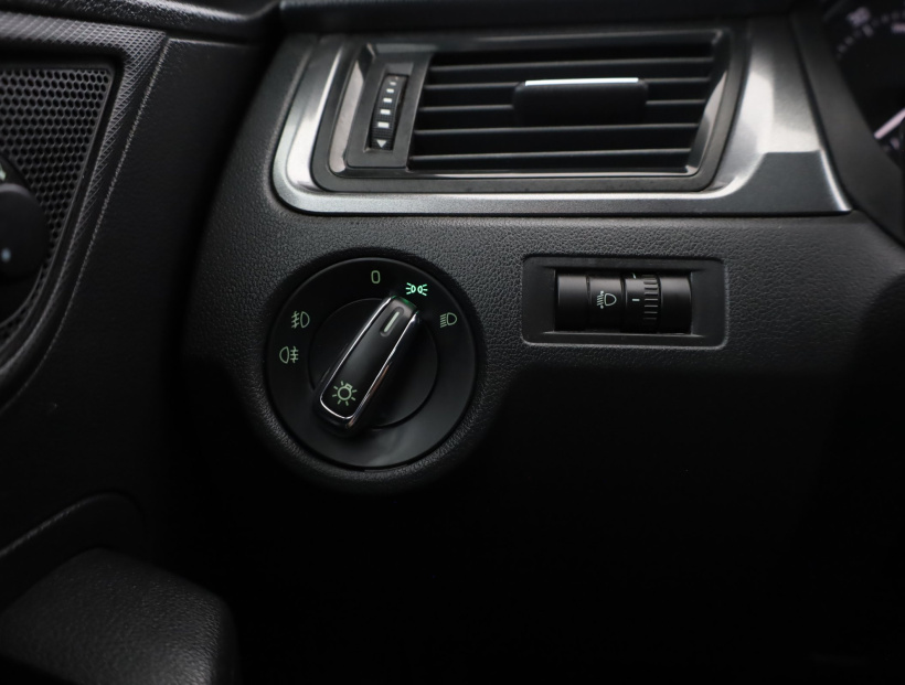 Škoda Rapid Spaceback, 2014