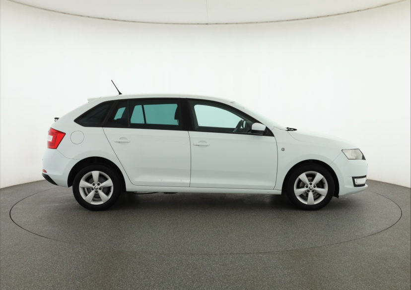 Škoda Rapid Spaceback, 2014