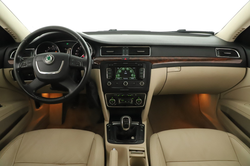 Škoda Superb, 2009