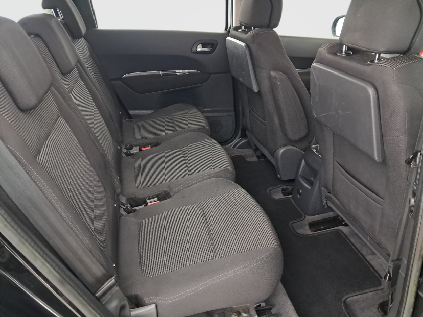 Peugeot 5008, 2011