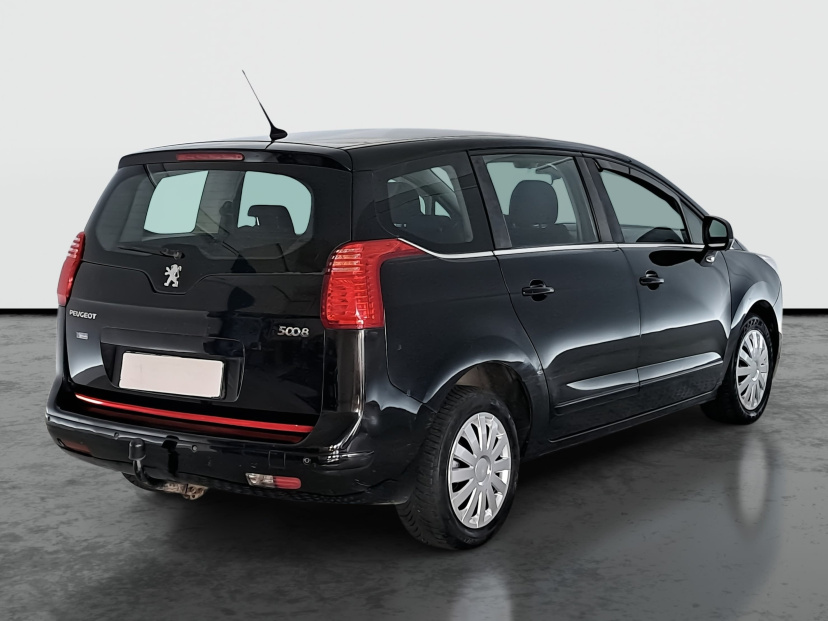 Peugeot 5008, 2011