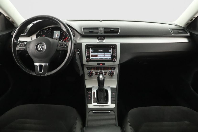 Volkswagen Passat, 2013