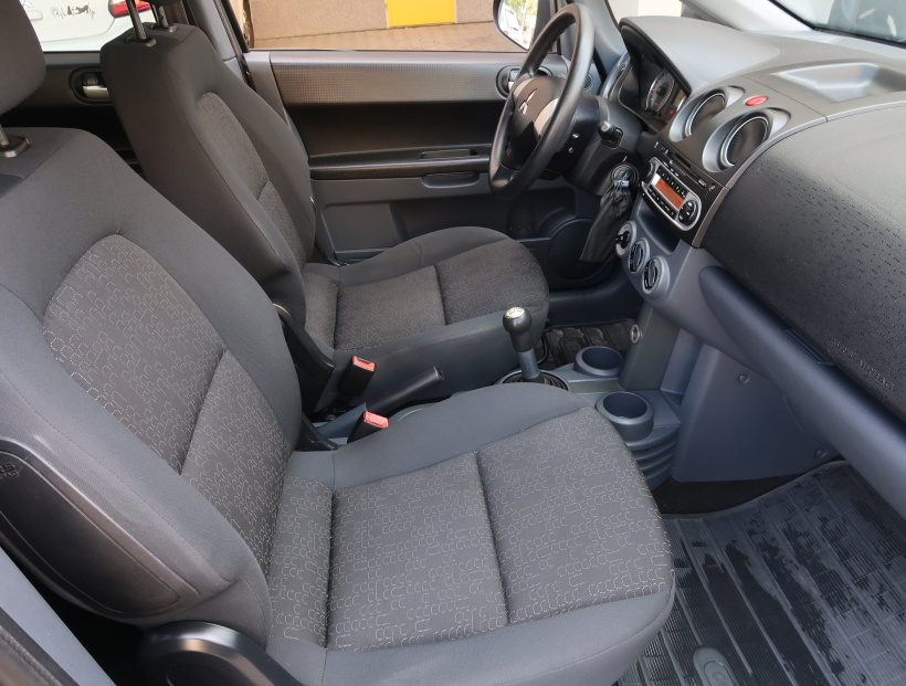 Mitsubishi Colt, 2012
