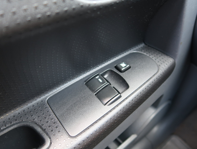 Mitsubishi Colt, 2012