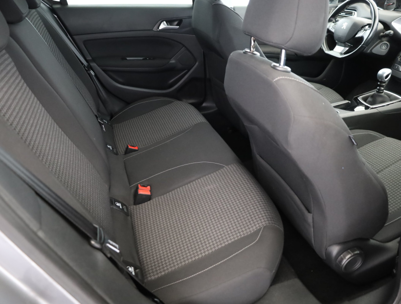 Peugeot 308, 2017