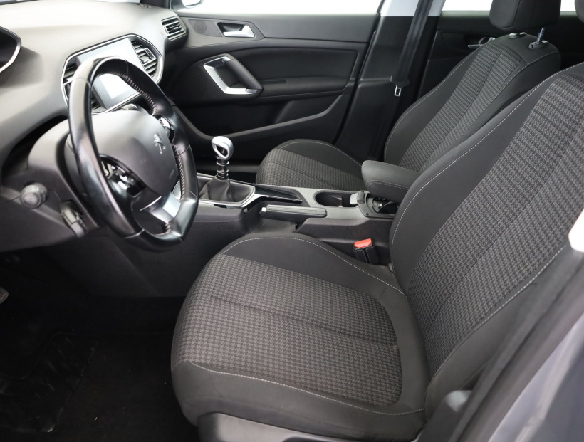 Peugeot 308, 2017