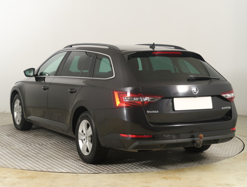 Škoda Superb, 2017
