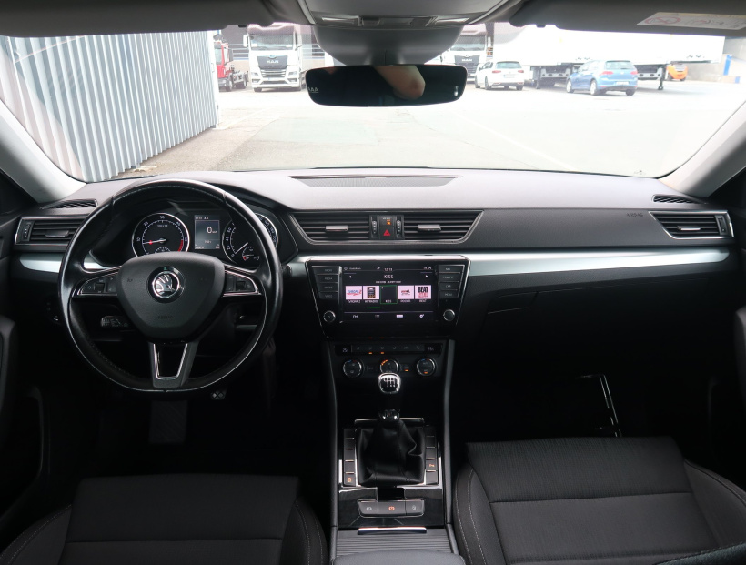 Škoda Superb, 2017