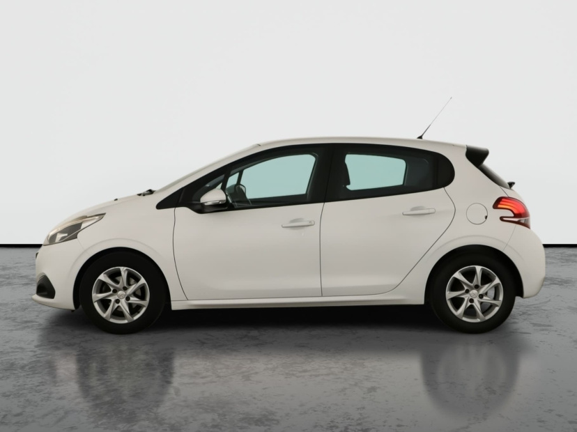 Peugeot 208, 2015