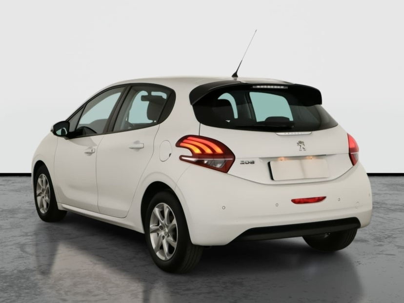 Peugeot 208, 2015