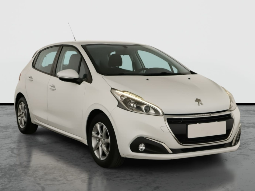 Peugeot 208, 2015