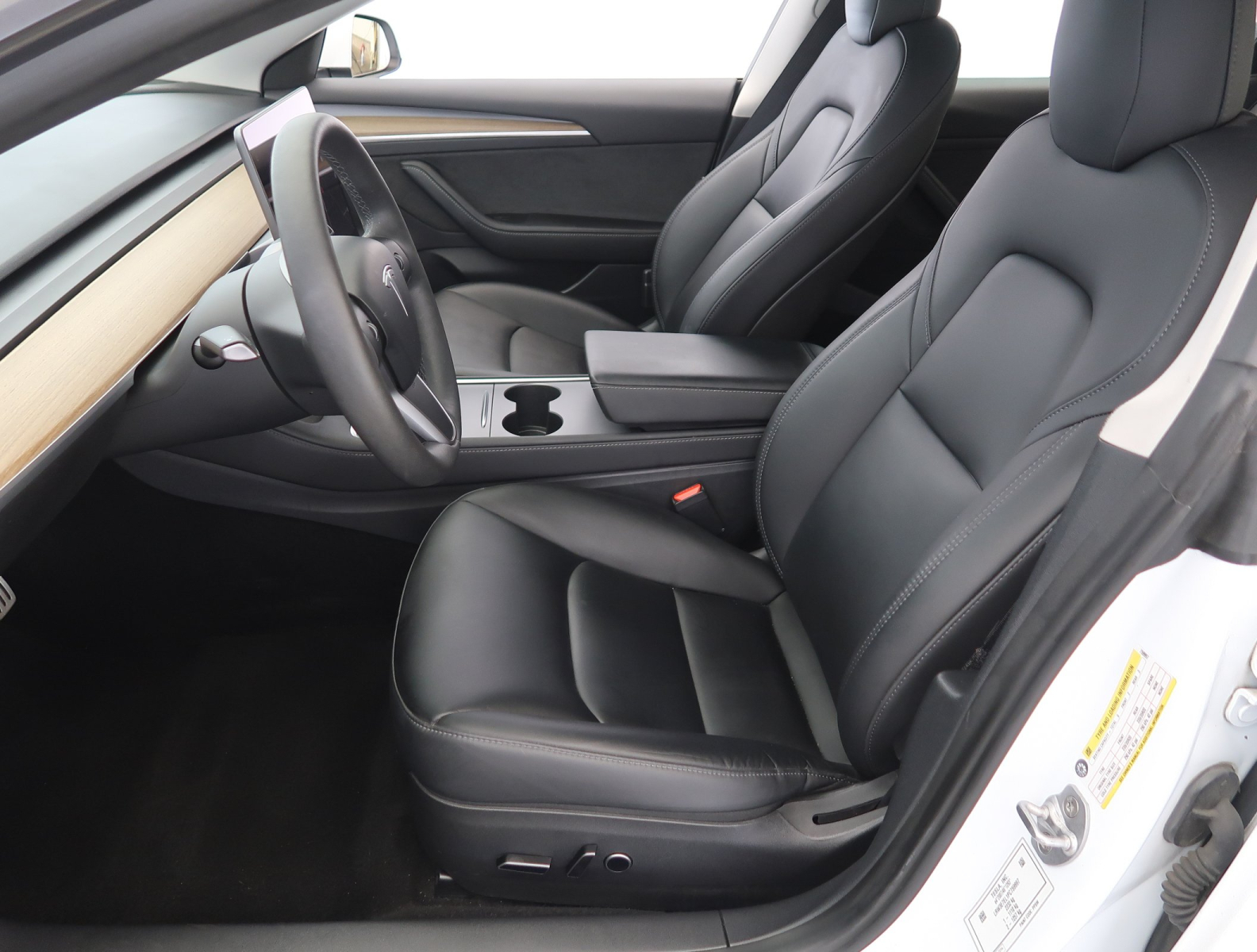 Tesla Model 3 - 2023