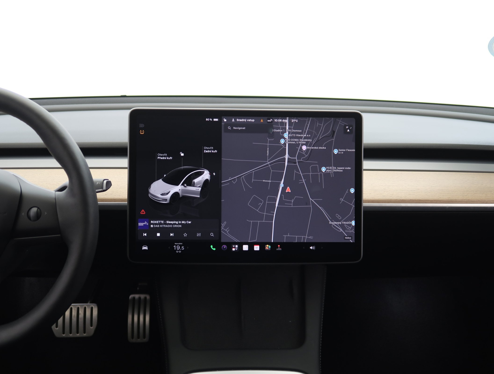 Tesla Model 3 Long Range AWD – fotografie 17