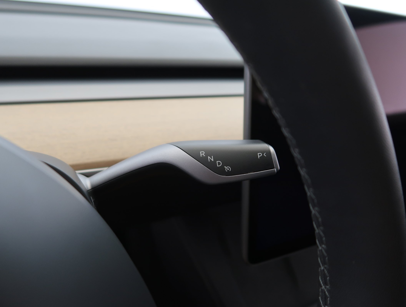 Tesla Model 3 - 2023