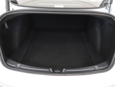 Tesla Model 3 - 2023