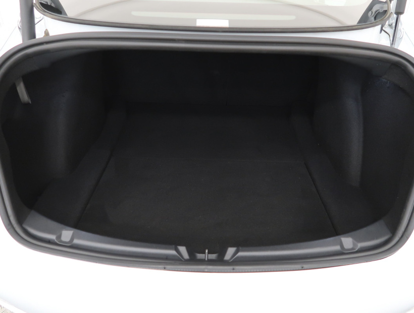 Tesla Model 3, 2023