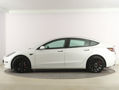 Tesla Model 3 - 2023