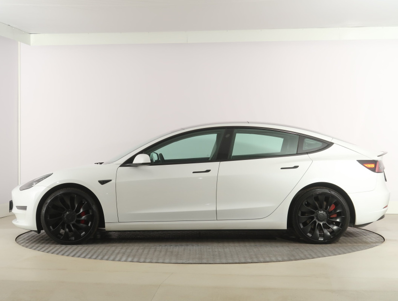 Tesla Model 3, 2023