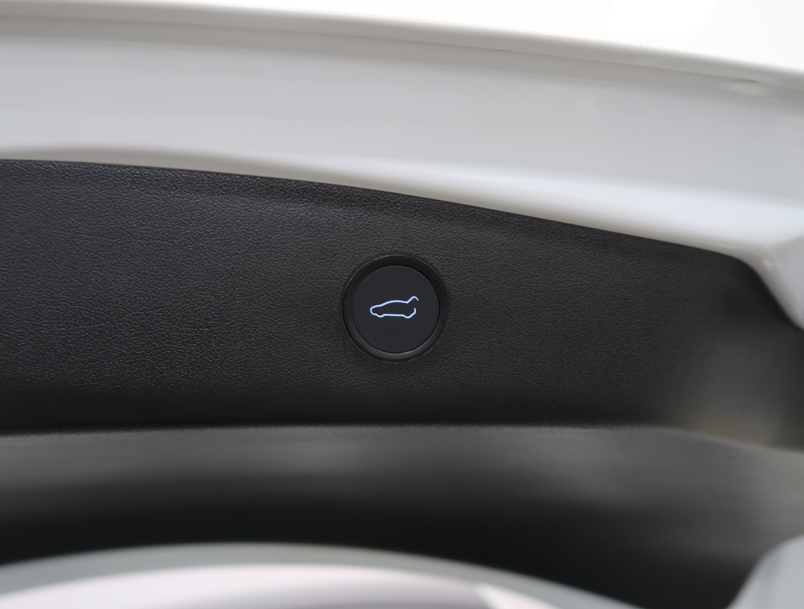 Tesla Model 3 - 2023
