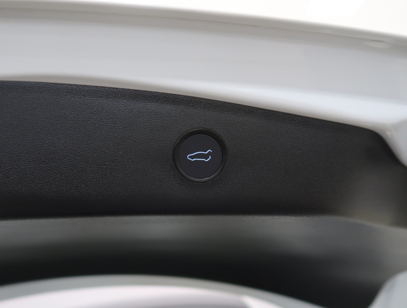 Tesla Model 3, 2023