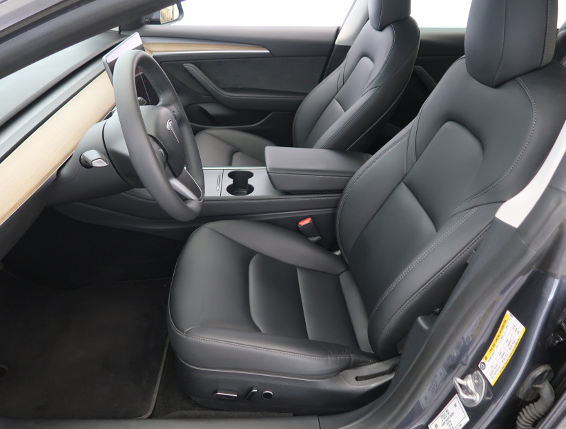 Tesla Model 3, 2023