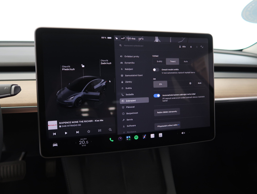 Tesla Model 3, 2023
