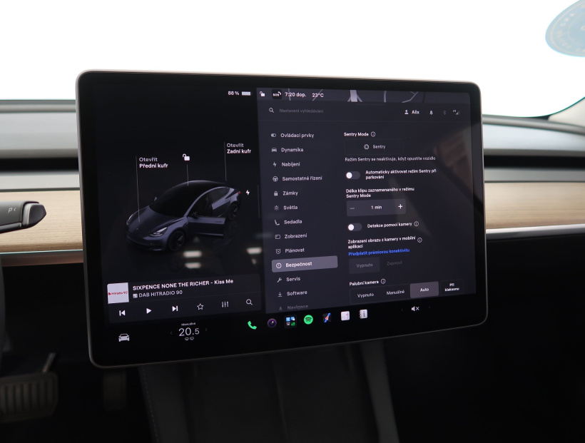 Tesla Model 3, 2023