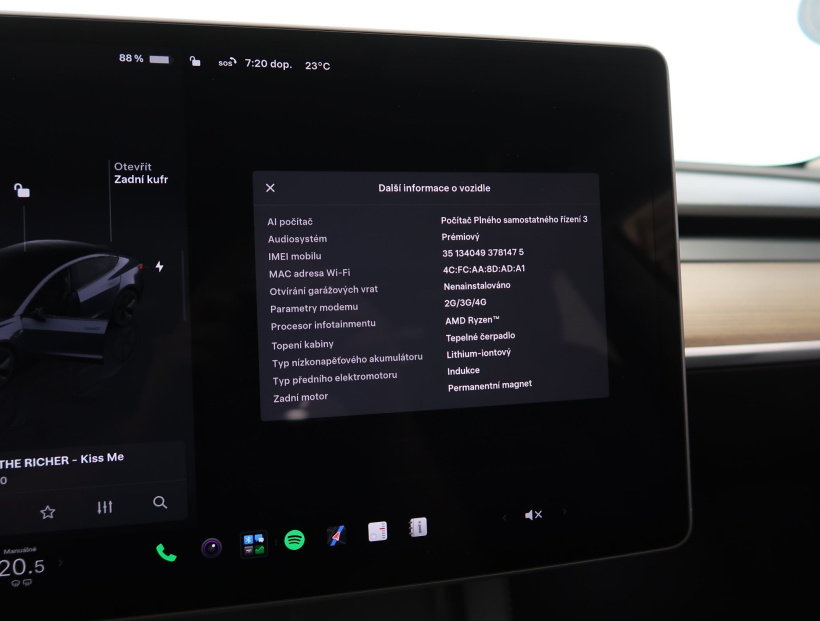 Tesla Model 3, 2023