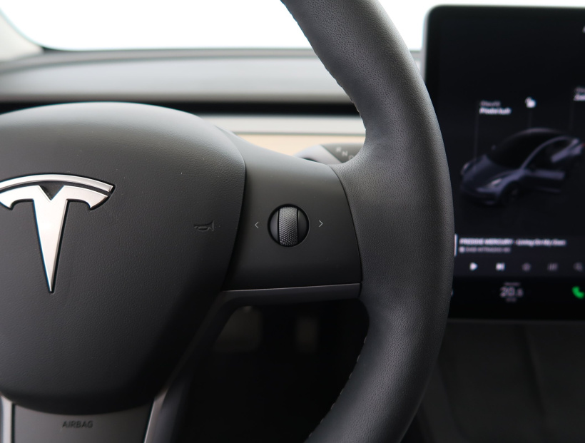 Tesla Model 3, 2023