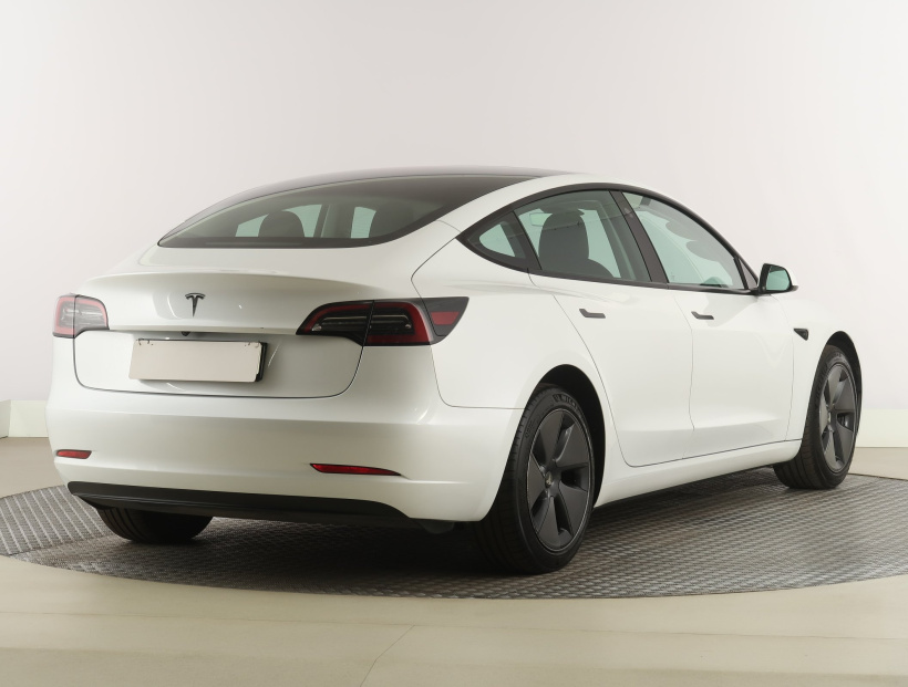 Tesla Model 3, 2023