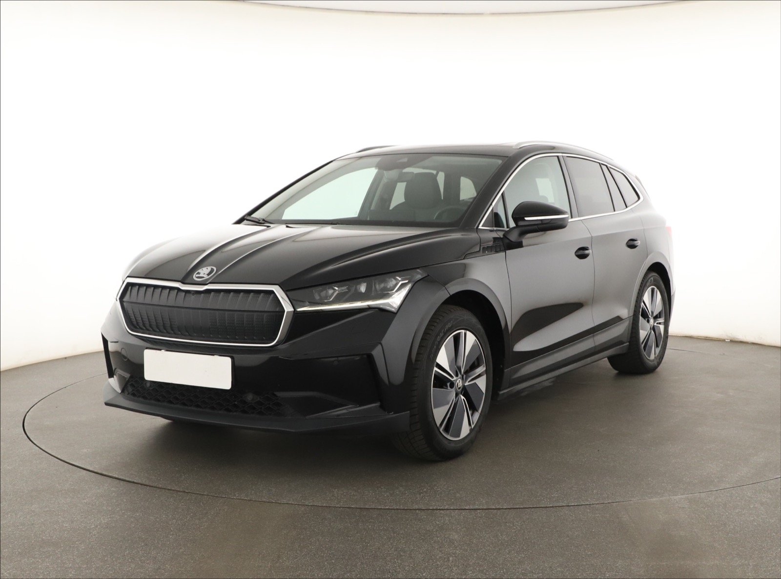 Škoda Enyaq iV 80 (82 kWh), 2021 3