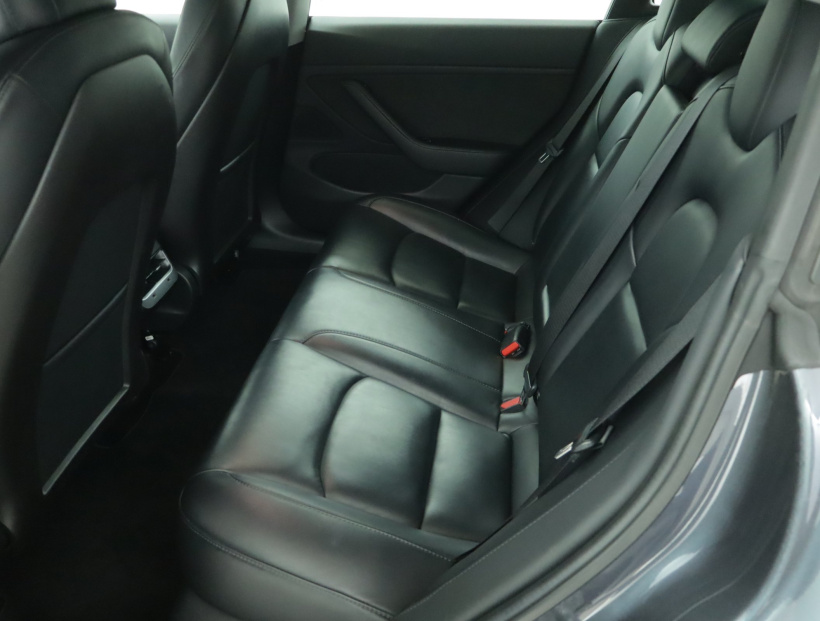 Tesla Model 3, 2019