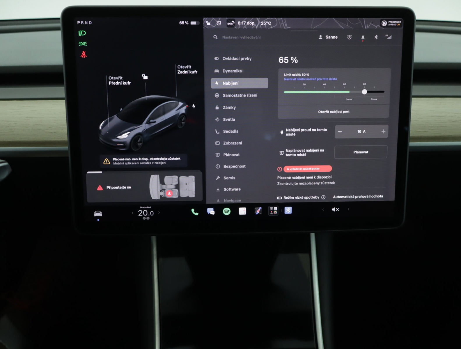 Tesla Model 3 Long Range AWD – fotografie 17